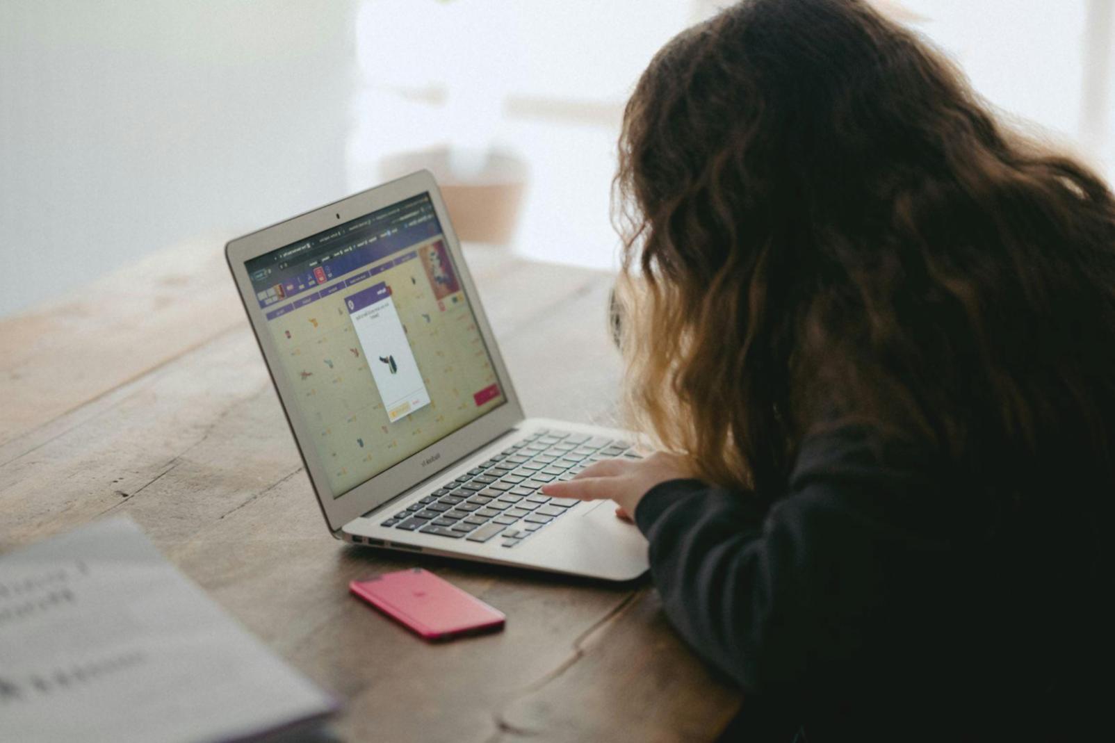 Group discussion about real-world financial challenges